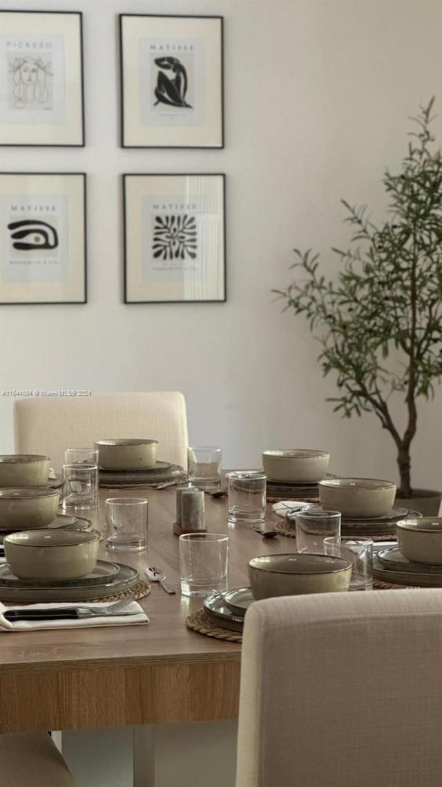 630 NE 117th St, Biscayne Park, FL 33161 Photo