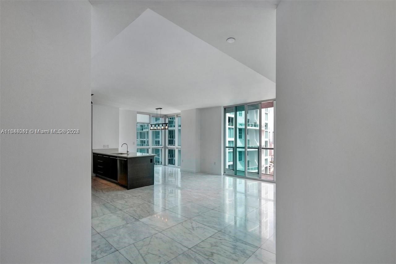 55 SE 6th St, Unit 3401, Miami, FL 33131 Photo