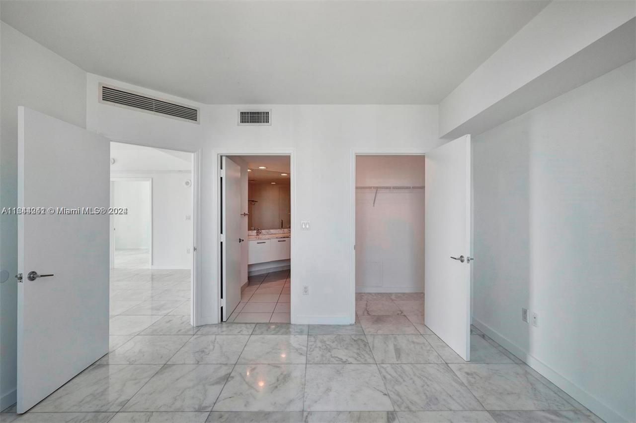 55 SE 6th St, Unit 3401, Miami, FL 33131 Photo