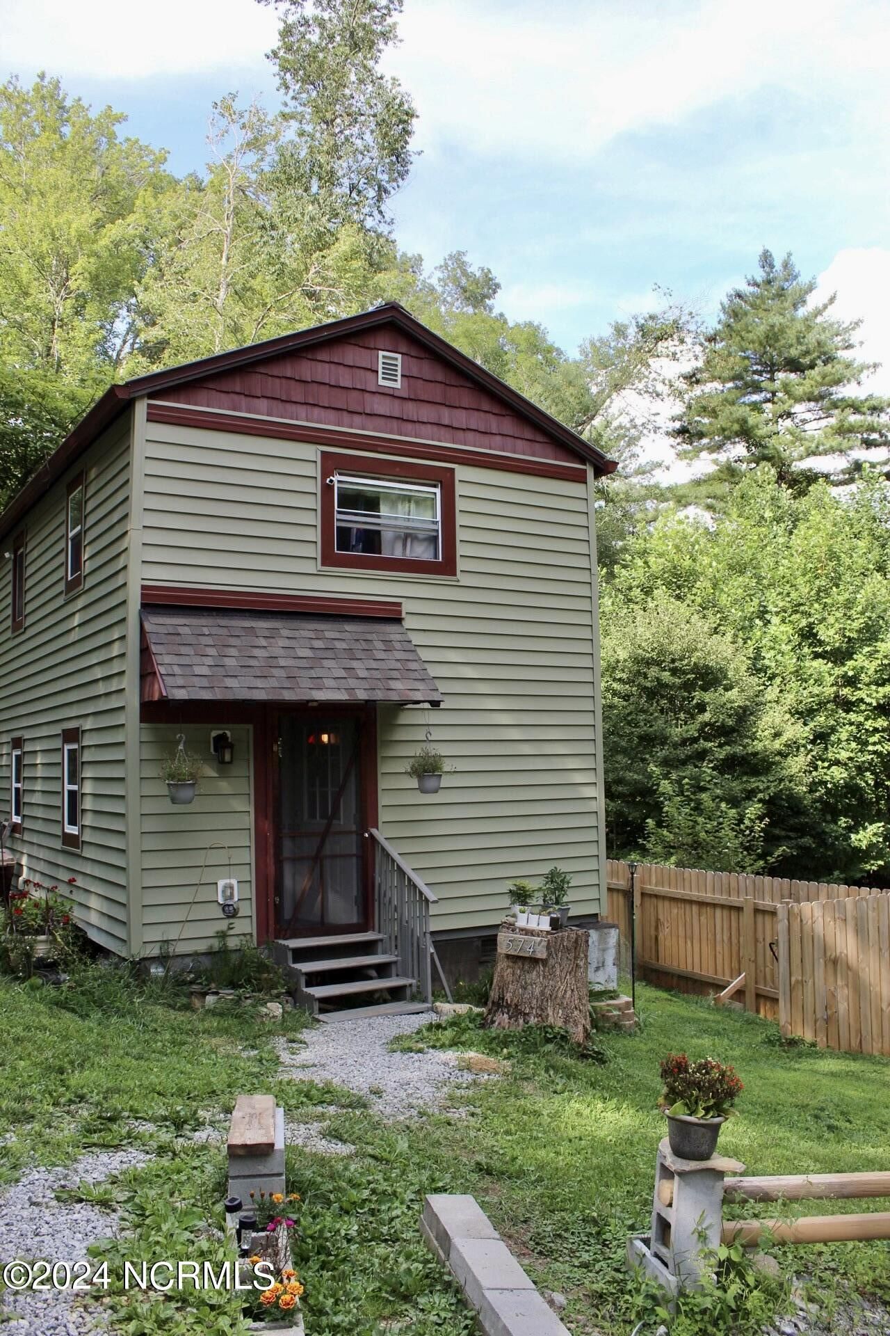 574 Pine Creek Road, Cullowhee, NC 28723 Main Photo