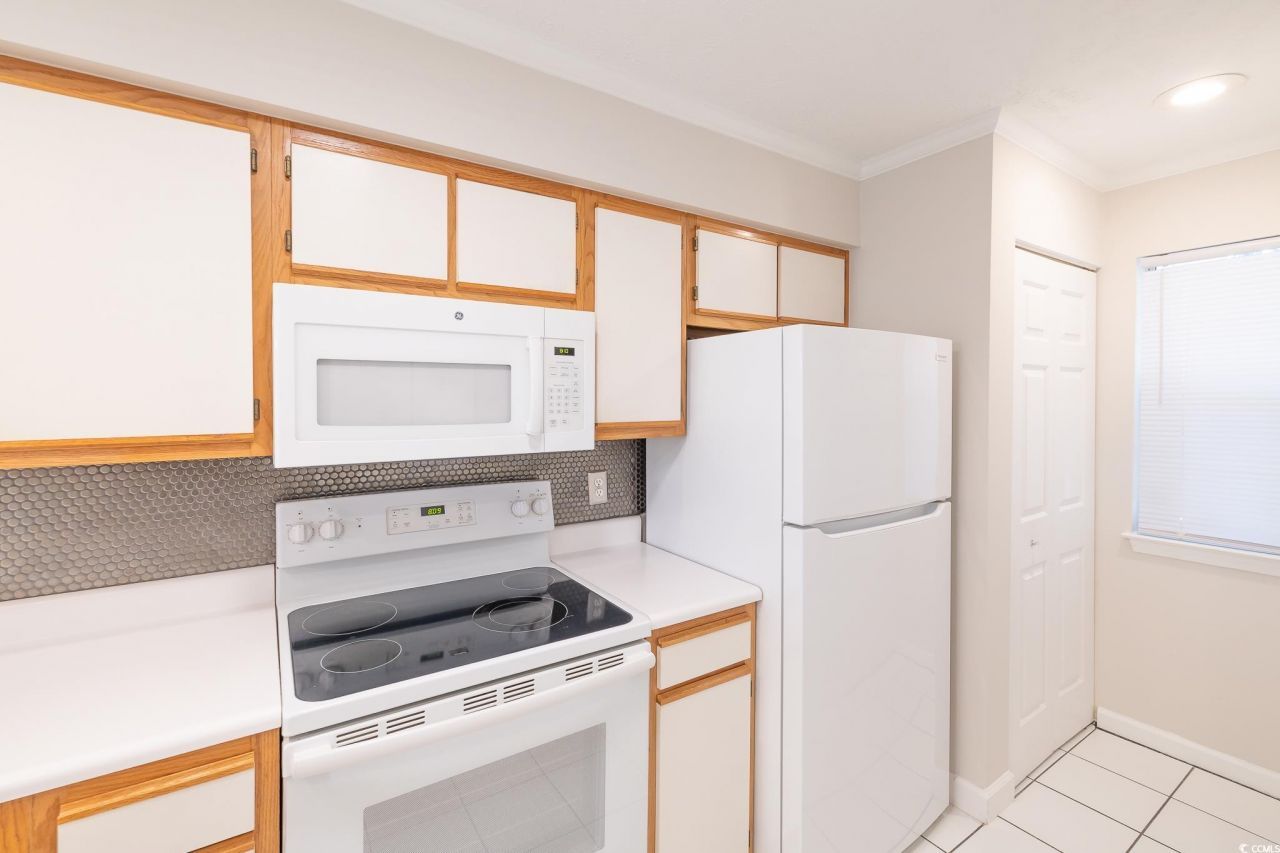 9550 Dunes Gable Dr. Photo 15