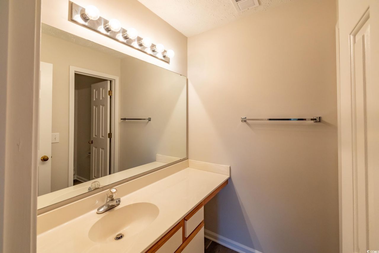 9550 Dunes Gable Dr. Photo 19