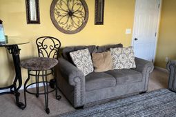 575 Silver Spoon Lane photo 4