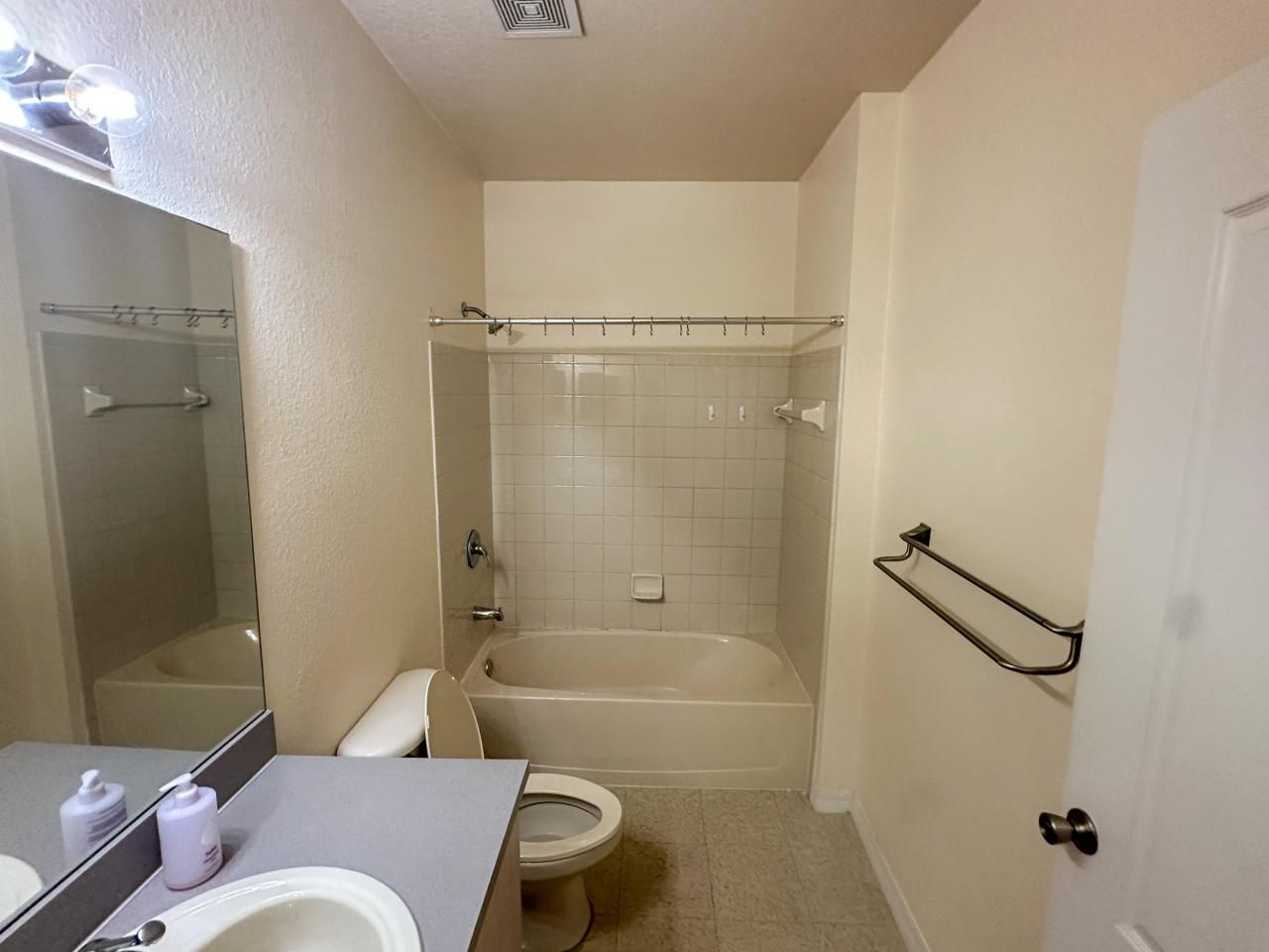 164 SW Peacock Boulevard, Unit 33-207, Port Saint Lucie, FL 34986 Photo
