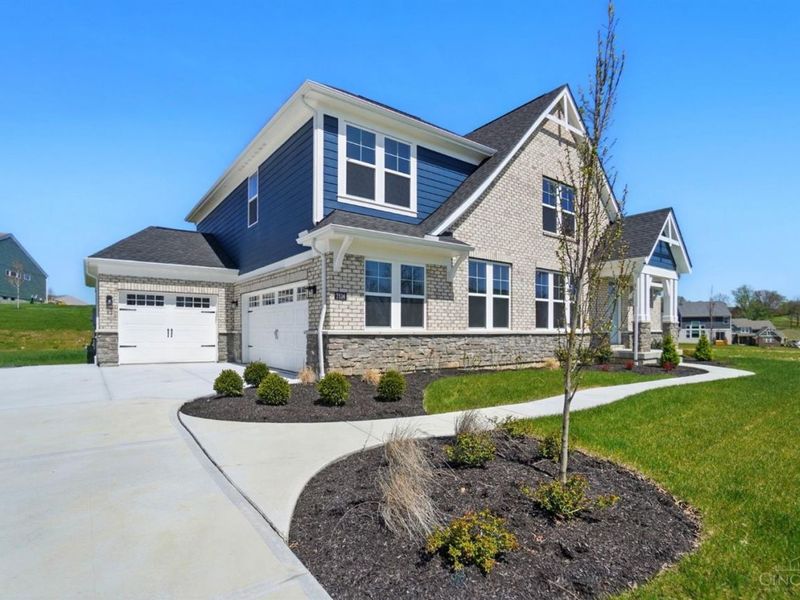 7516 Donegal Drive, Miami Twp, OH 45233 Photo 2