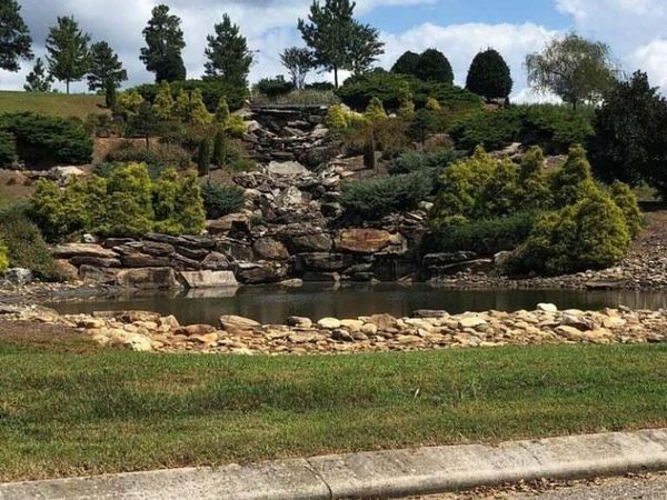 76 Twin Lakes Drive, Loudon, TN 37774