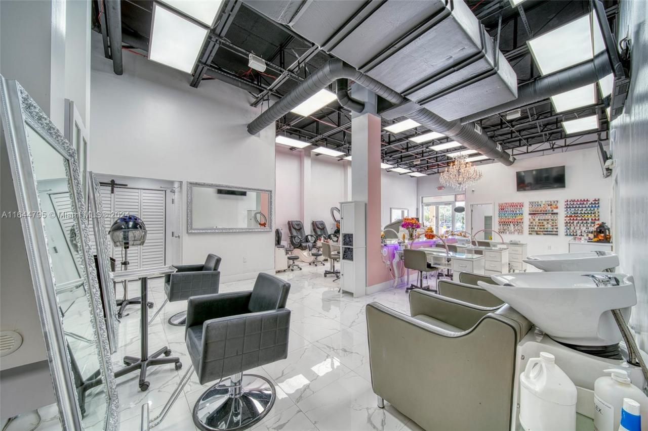 Full-service Beauty Salon For Sale In Pinecrest, Miami, FL 33156 Photo