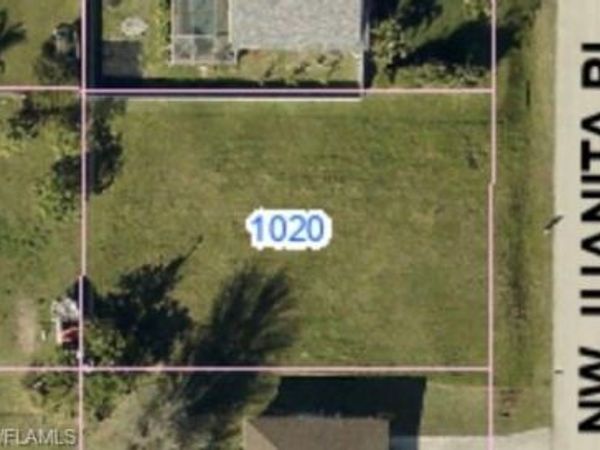 1020 NW Juanita PL, CAPE CORAL, FL 33993