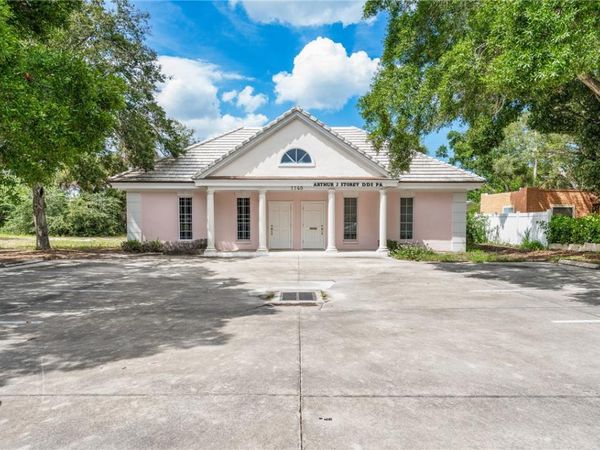 1140 Royal Palm Boulevard, Vero Beach, FL 32960