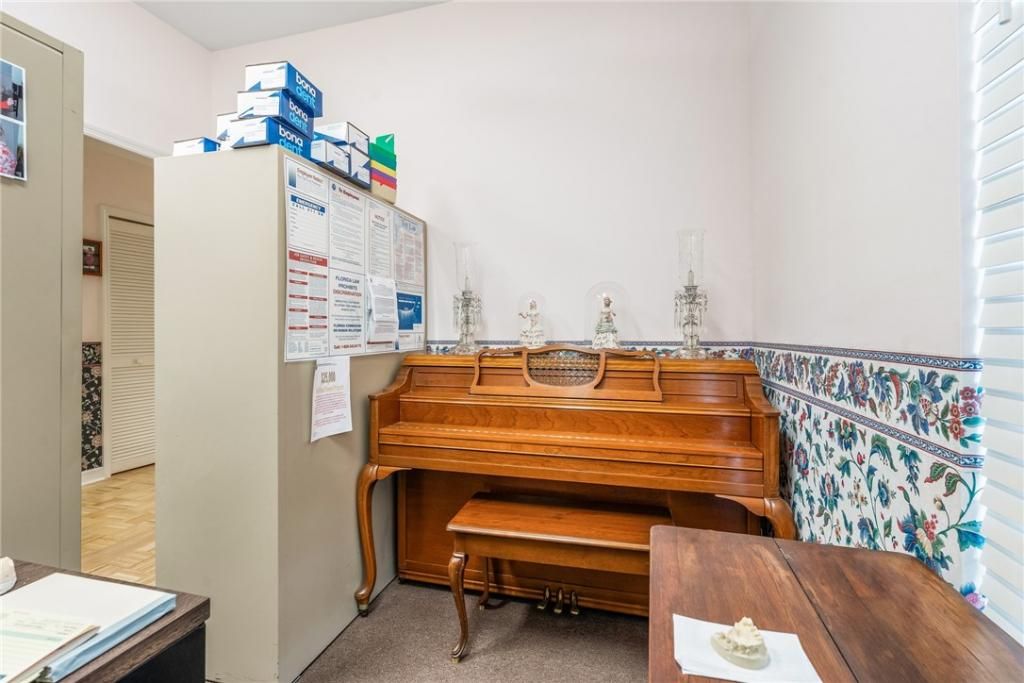 1140 Royal Palm Boulevard, Vero Beach, FL 32960 Photo