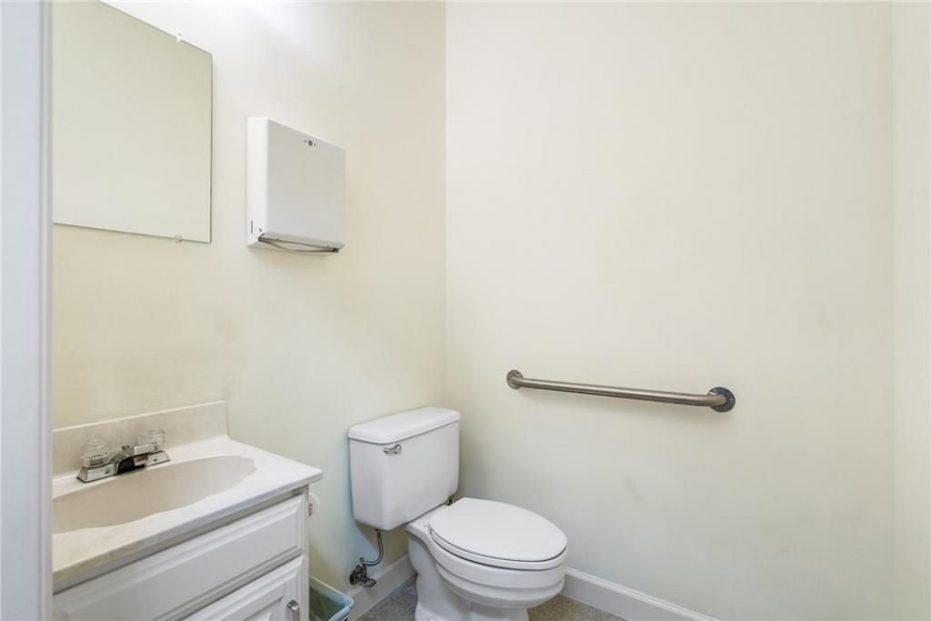 1140 Royal Palm Boulevard, Vero Beach, FL 32960 Photo