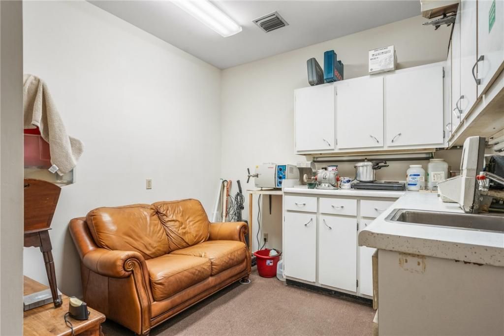 1140 Royal Palm Boulevard, Vero Beach, FL 32960 Photo