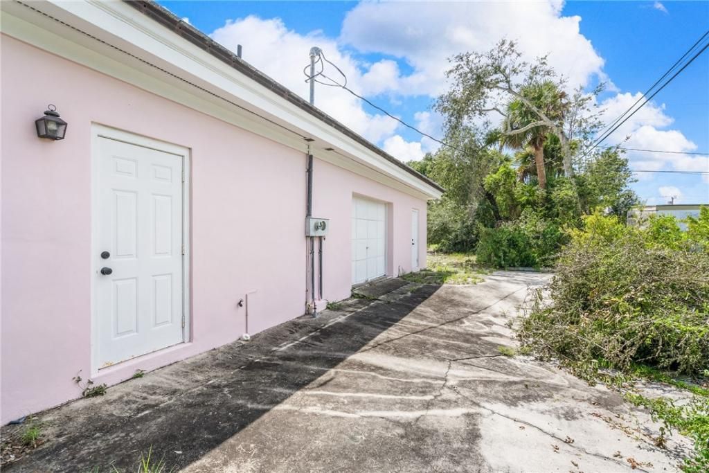 1140 Royal Palm Boulevard, Vero Beach, FL 32960 Photo