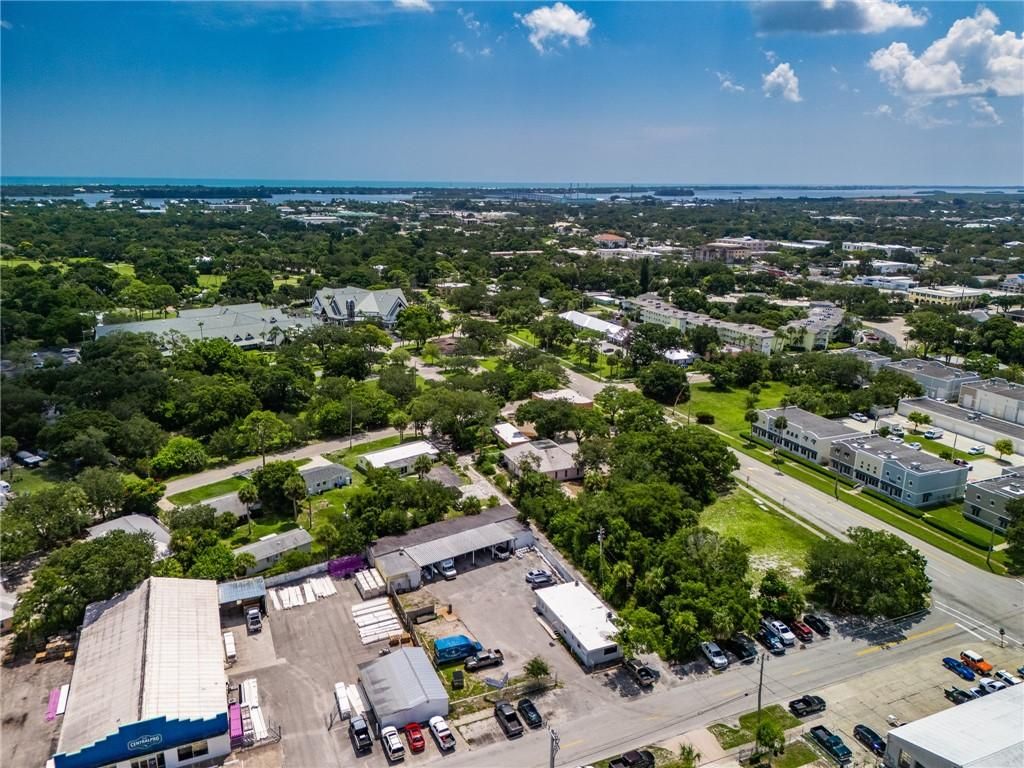 1140 Royal Palm Boulevard, Vero Beach, FL 32960 Photo