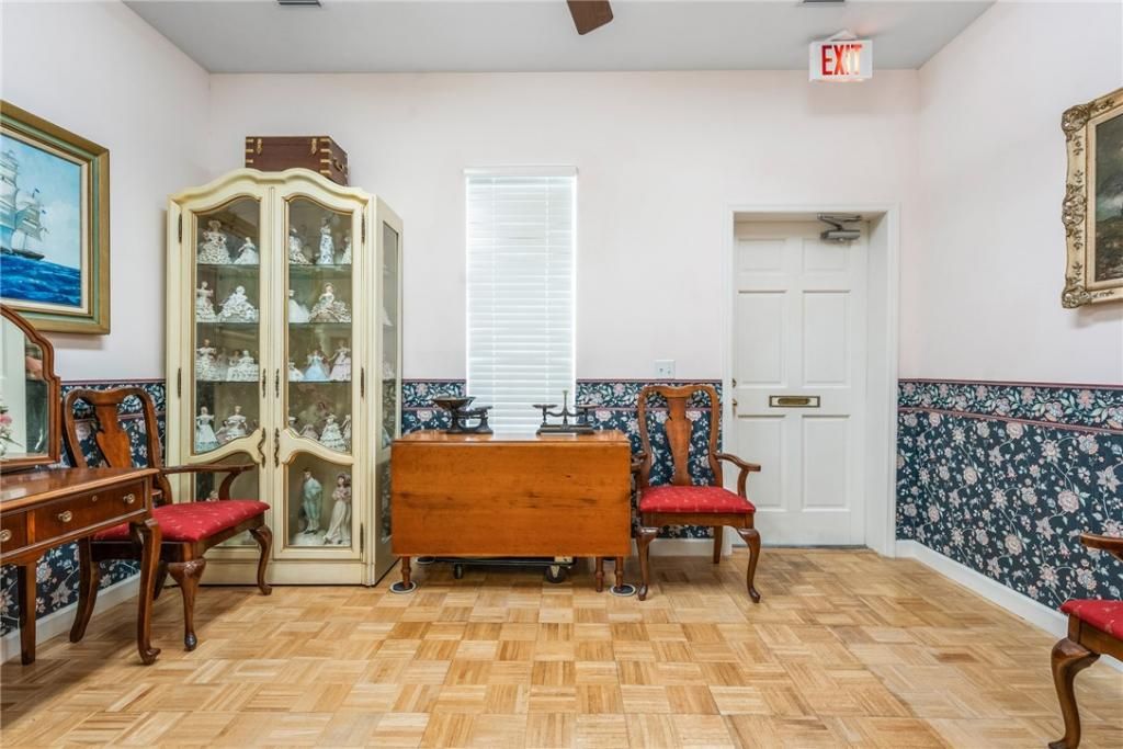 1140 Royal Palm Boulevard, Vero Beach, FL 32960 Photo