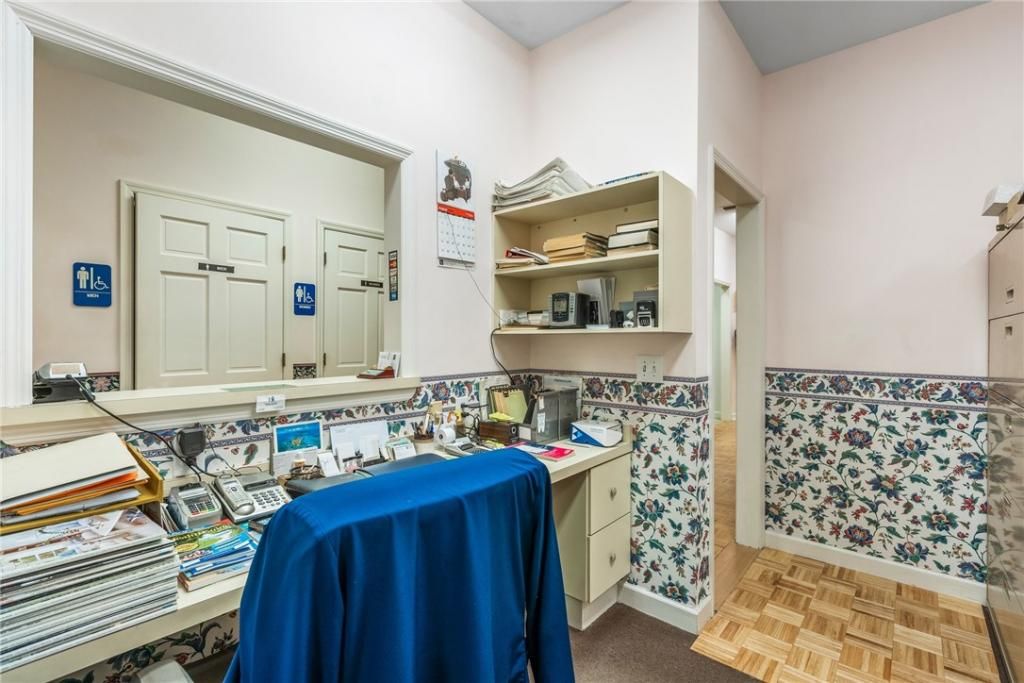 1140 Royal Palm Boulevard, Vero Beach, FL 32960 Photo