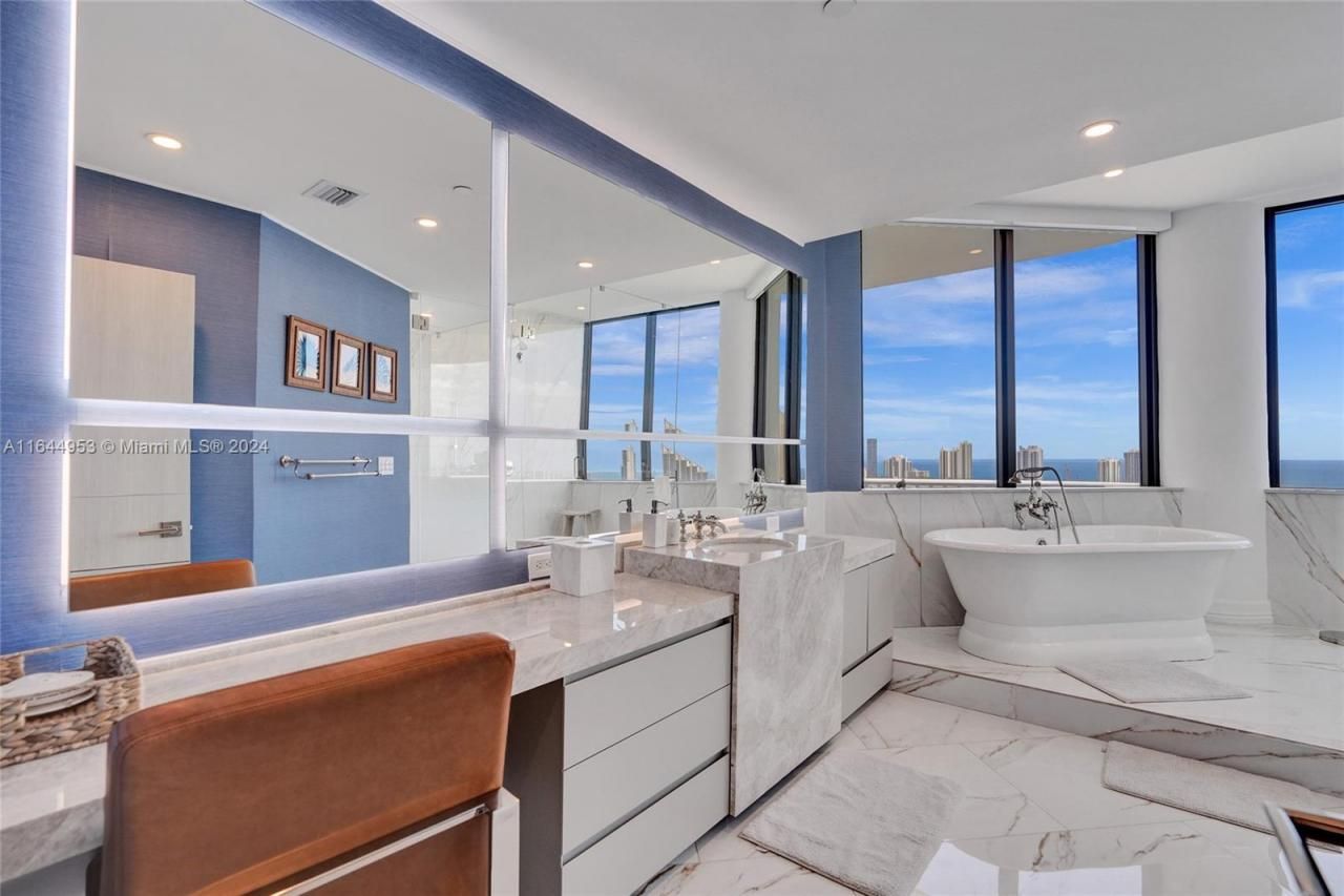 3000 Island Blvd, Unit PH-4, Aventura, FL 33160 Photo