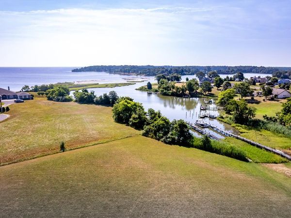 29 Sandy Beach Road, HEATHSVILLE, VA 22473