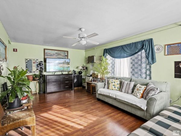 1885 Castle Way, Reno, NV 89512