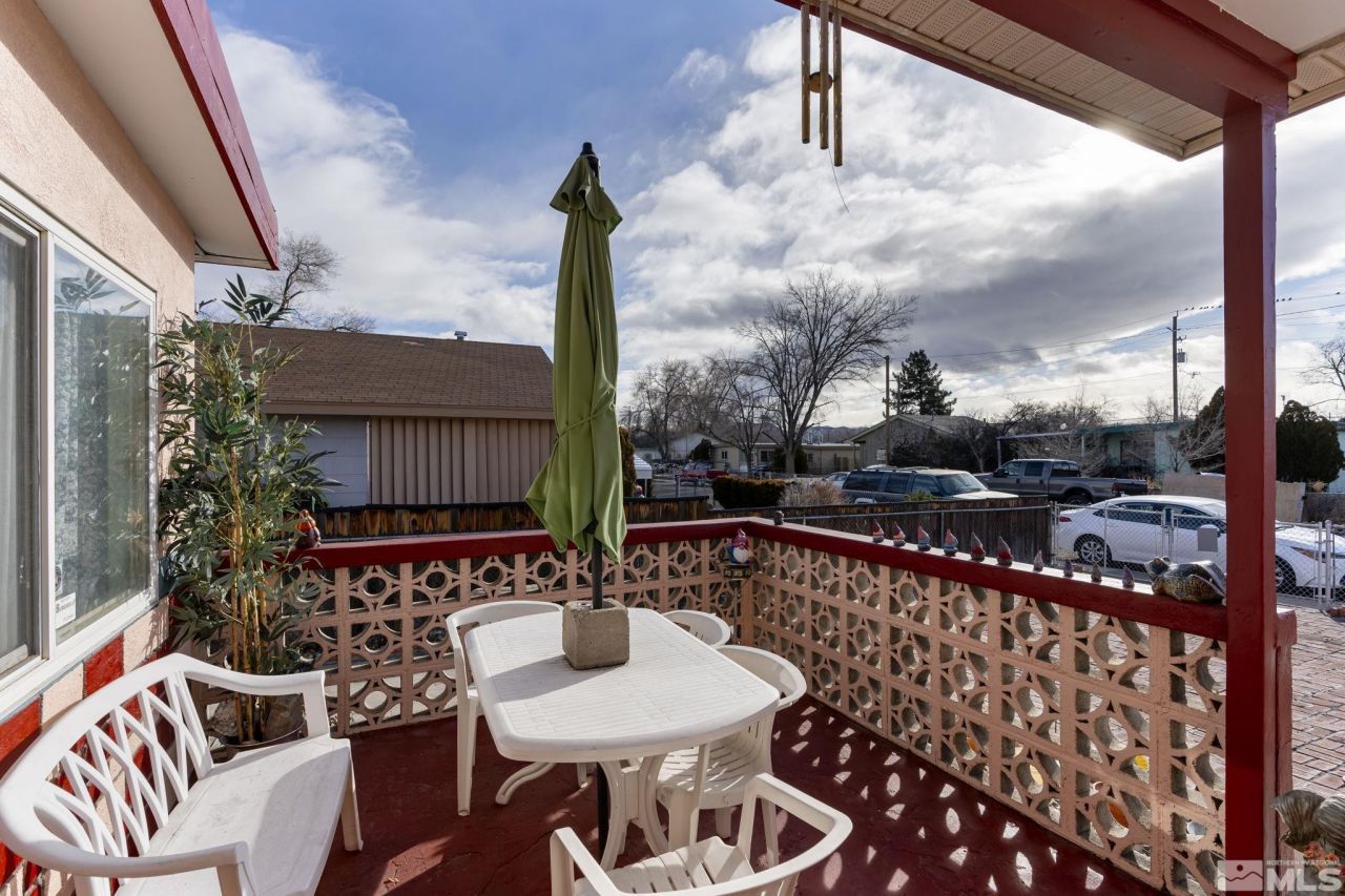 1885 Castle Way, Reno, NV 89512 Photo