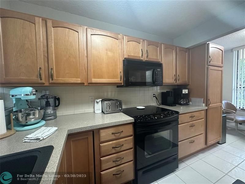 5609 Coral Lake, Unit 109, Margate, FL 33063 Photo