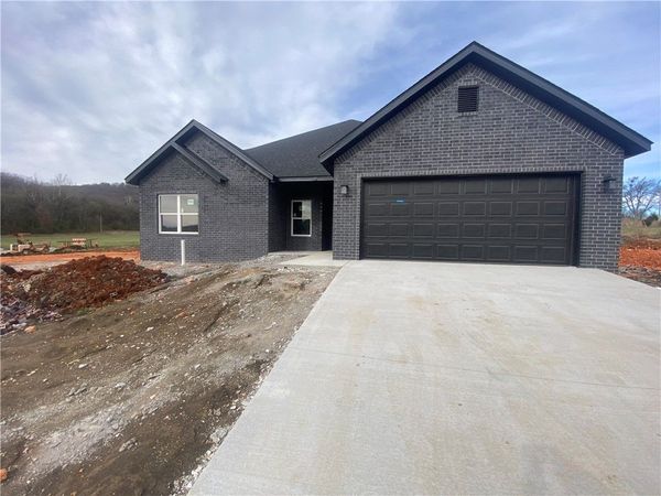 327 Smith Street, West Fork, AR 72774