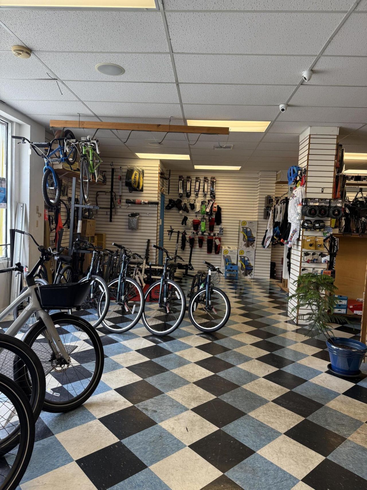 1649 N Military Trail, West Palm Beach, FL 33409 Photo