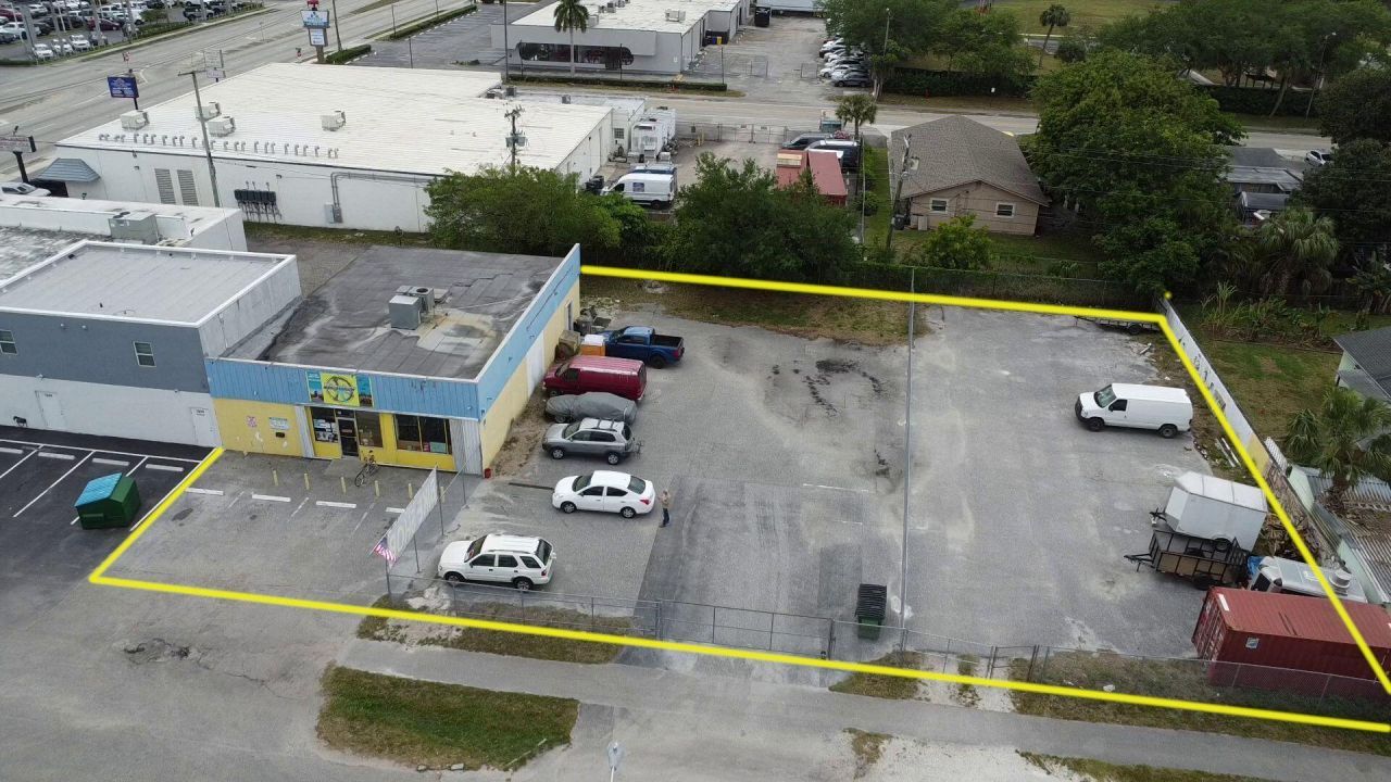 1649 N Military Trail, West Palm Beach, FL 33409 Photo