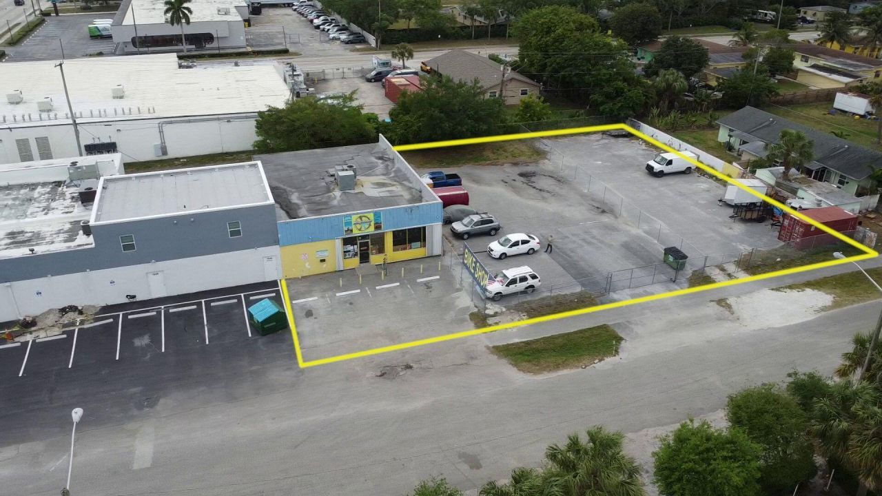 1649 N Military Trail, West Palm Beach, FL 33409 Photo