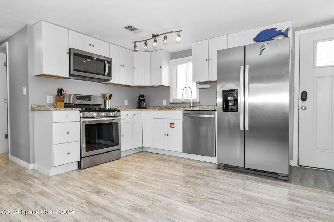 492 Dempsey Drive, Cocoa Beach, FL 32931 Photo