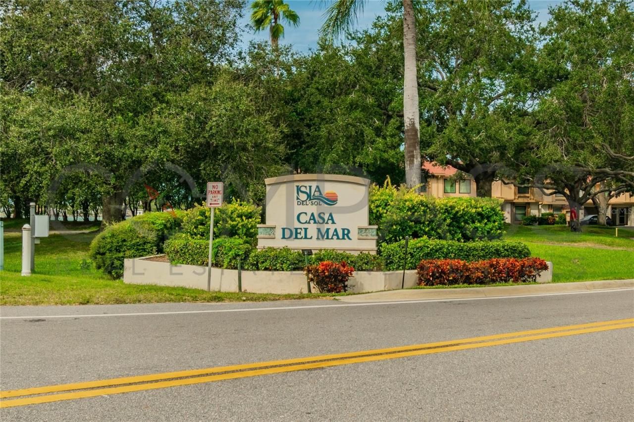 6177 Sun Boulevard, Unit 405, Saint Petersburg, FL 33715 Photo