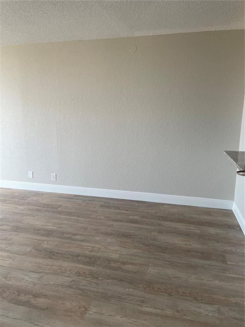 6177 Sun Boulevard, Unit 405, Saint Petersburg, FL 33715 Photo