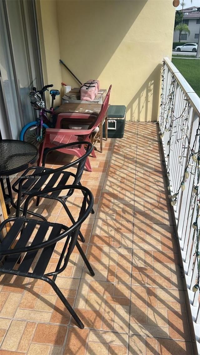 7304 SW 82nd St, Unit A210, Miami, FL 33143 Photo