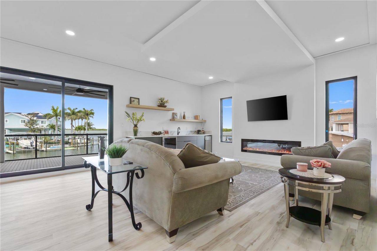 2121 Bayou Grande Boulevard Ne, Saint Petersburg, FL 33703 Photo