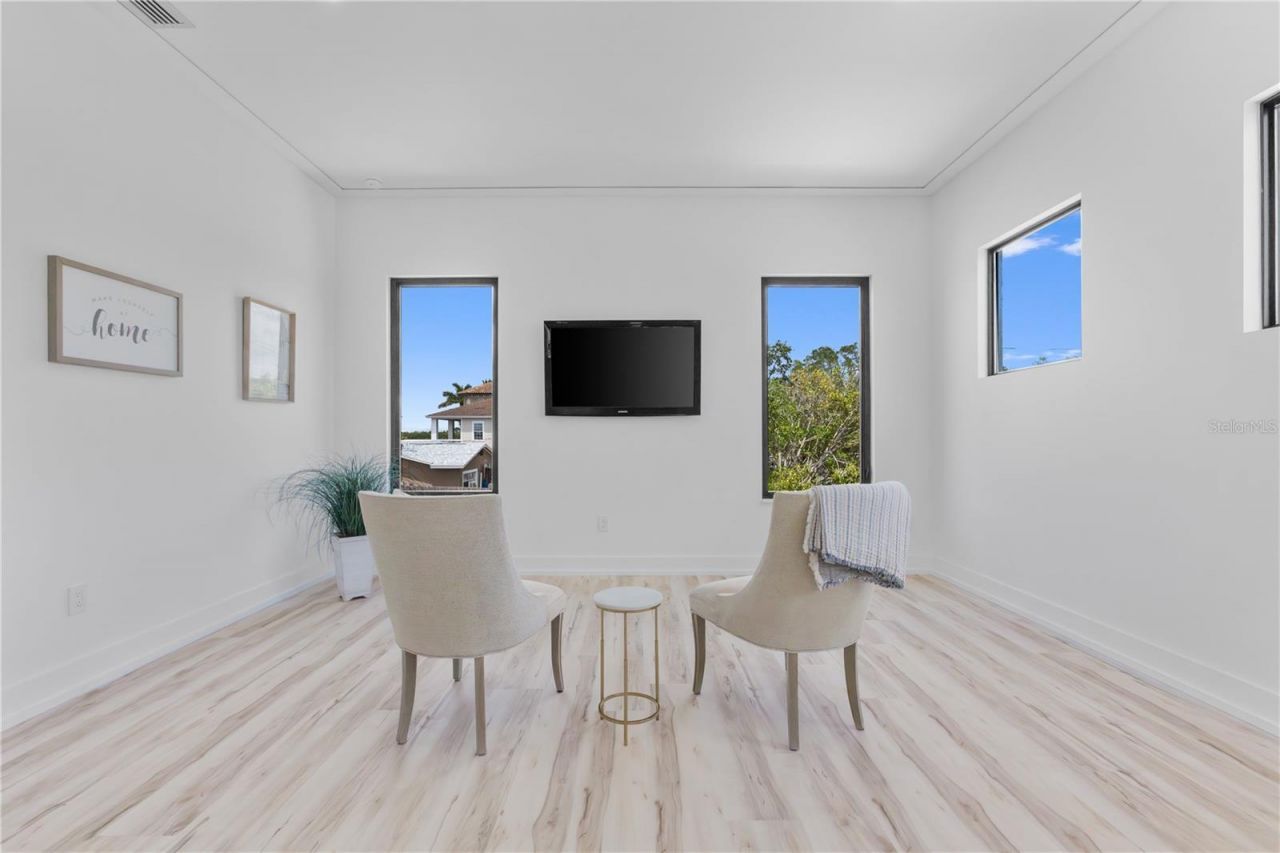 2121 Bayou Grande Boulevard Ne, Saint Petersburg, FL 33703 Photo