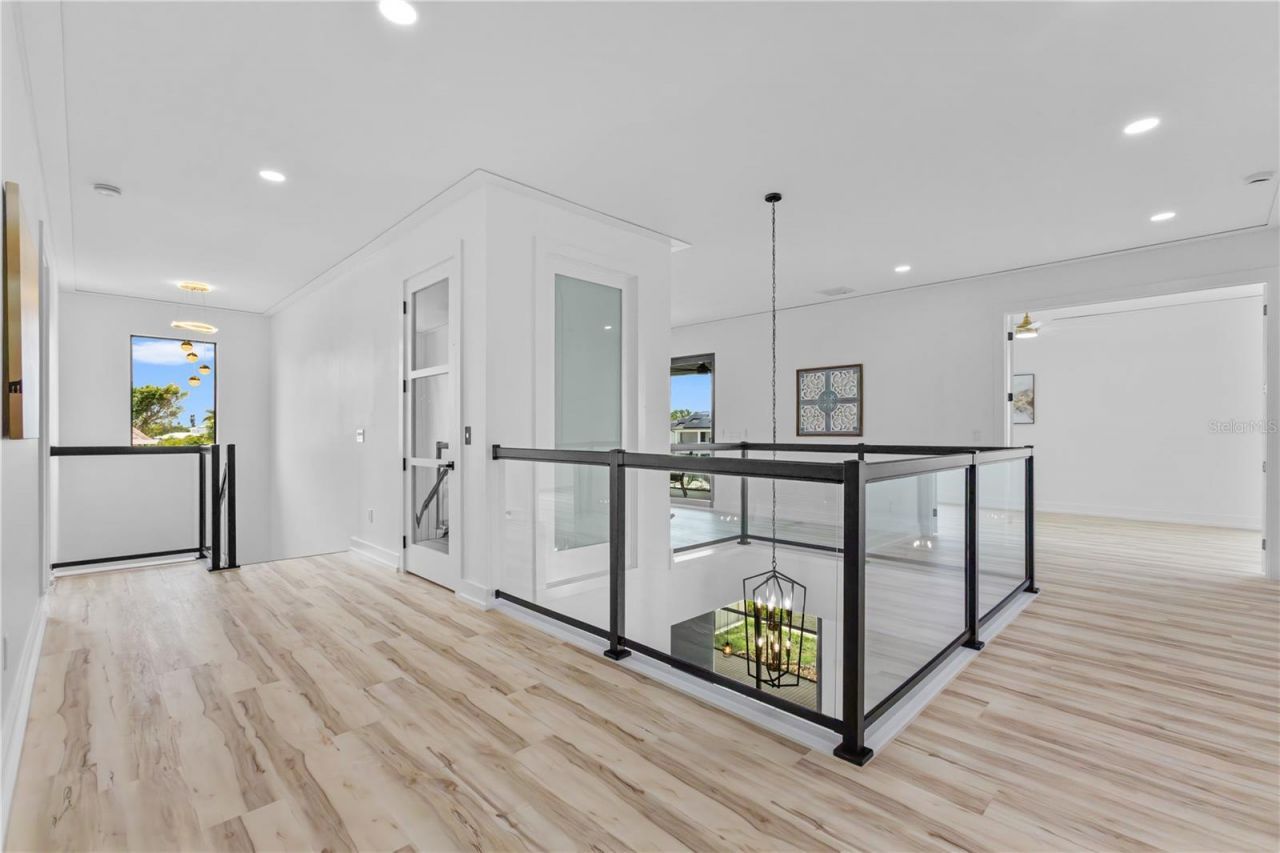 2121 Bayou Grande Boulevard Ne, Saint Petersburg, FL 33703 Photo