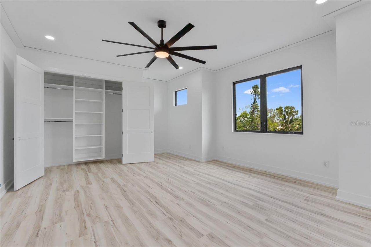 2121 Bayou Grande Boulevard Ne, Saint Petersburg, FL 33703 Photo