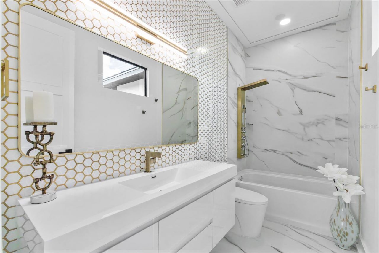 2121 Bayou Grande Boulevard Ne, Saint Petersburg, FL 33703 Photo