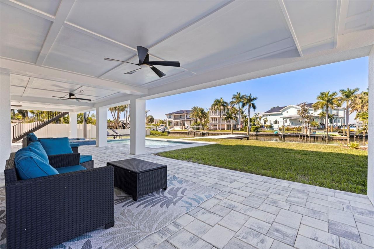 2121 Bayou Grande Boulevard Ne, Saint Petersburg, FL 33703 Photo