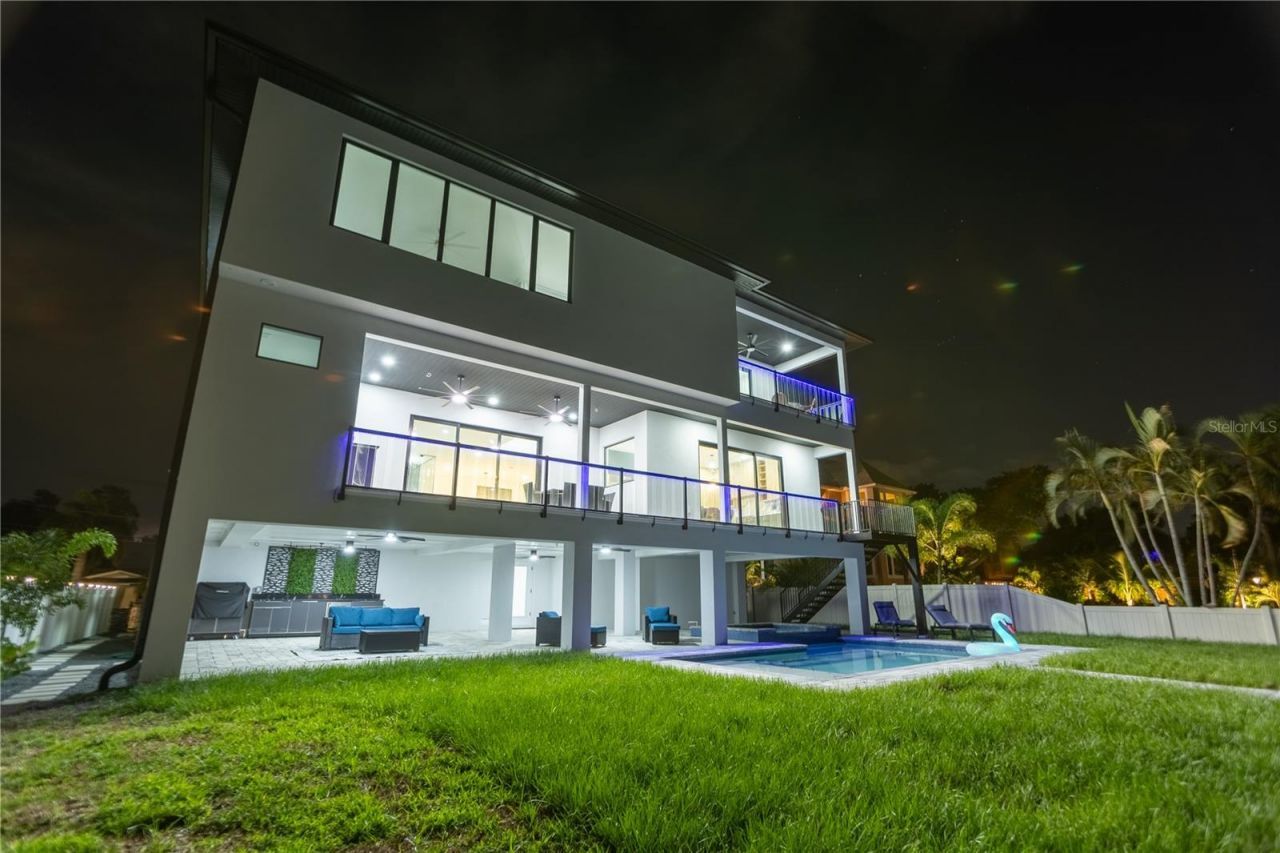 2121 Bayou Grande Boulevard Ne, Saint Petersburg, FL 33703 Photo