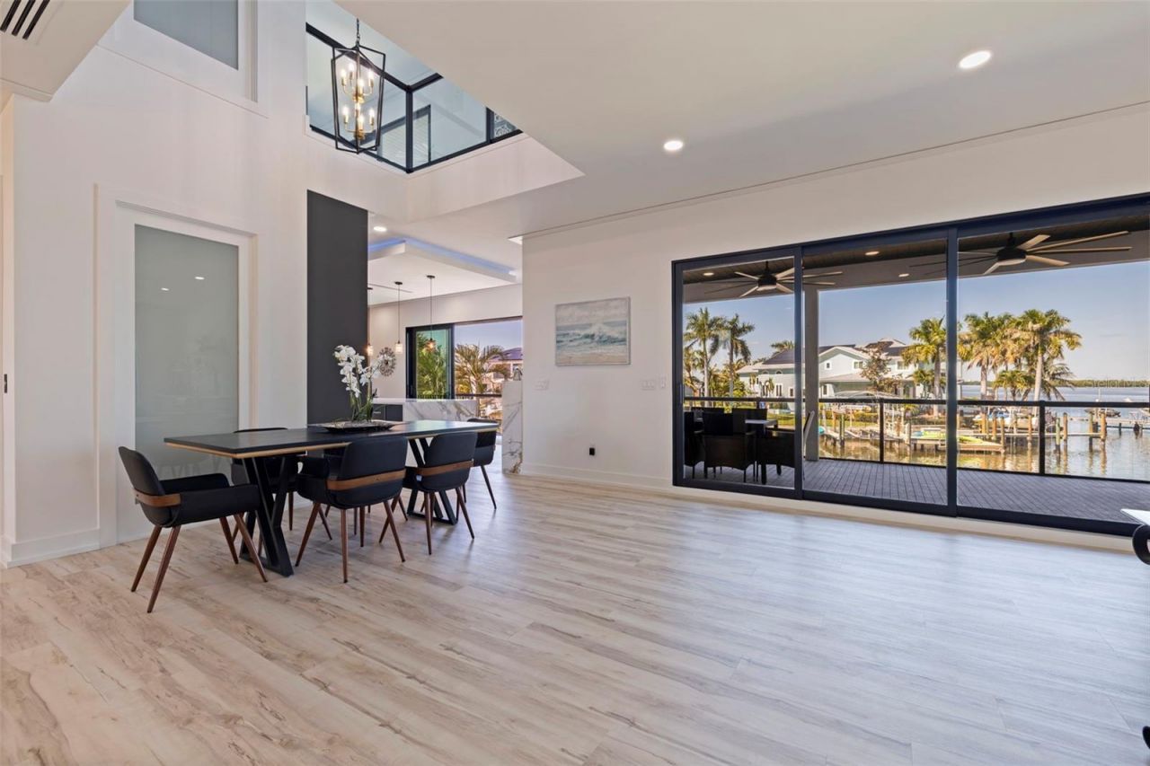 2121 Bayou Grande Boulevard Ne, Saint Petersburg, FL 33703 Photo