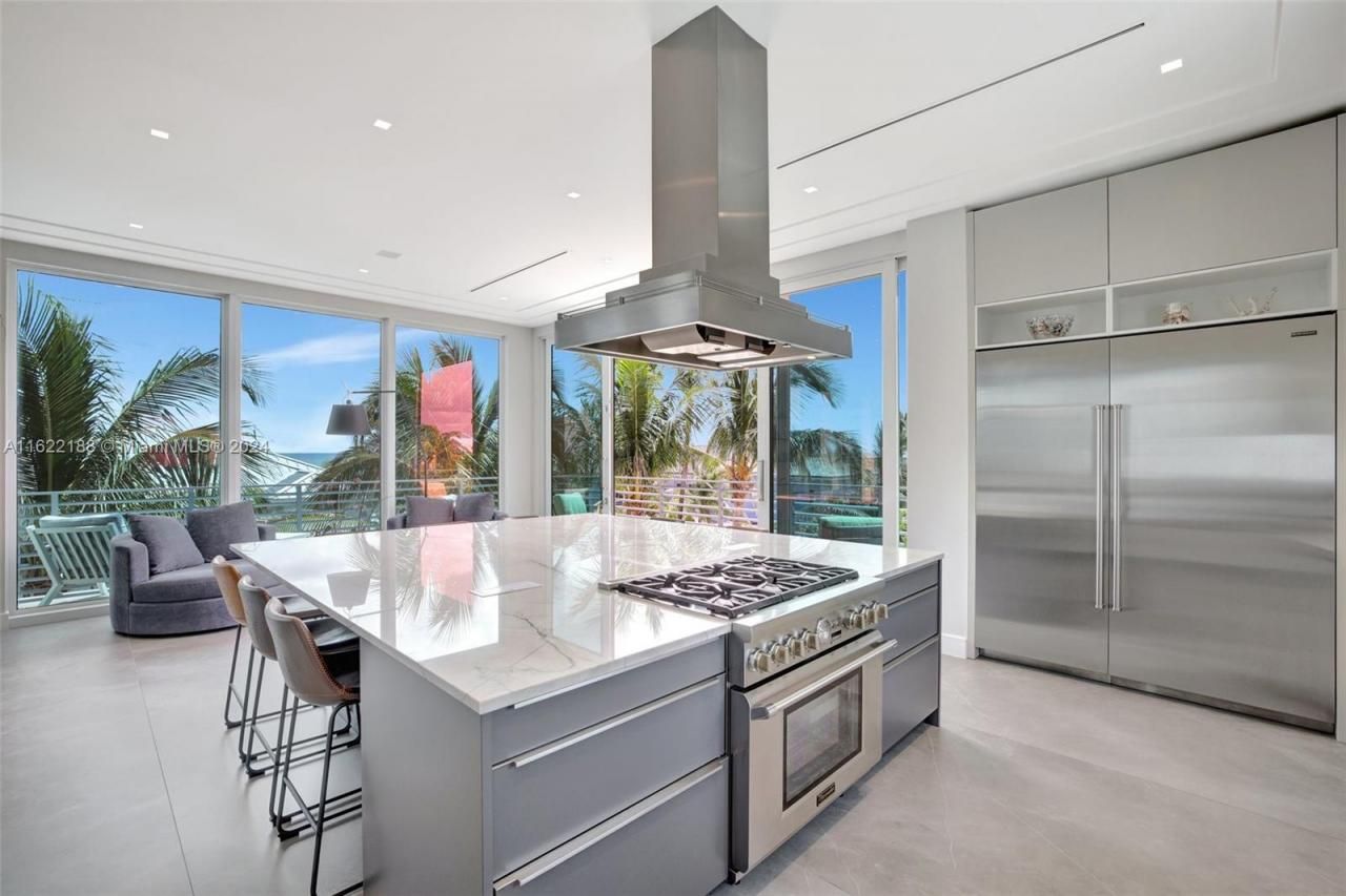 305 Oak St, Hollywood, FL 33019 Photo