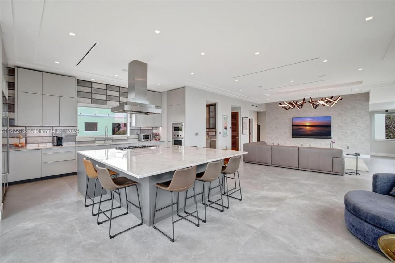 305 Oak St, Hollywood, FL 33019 Photo