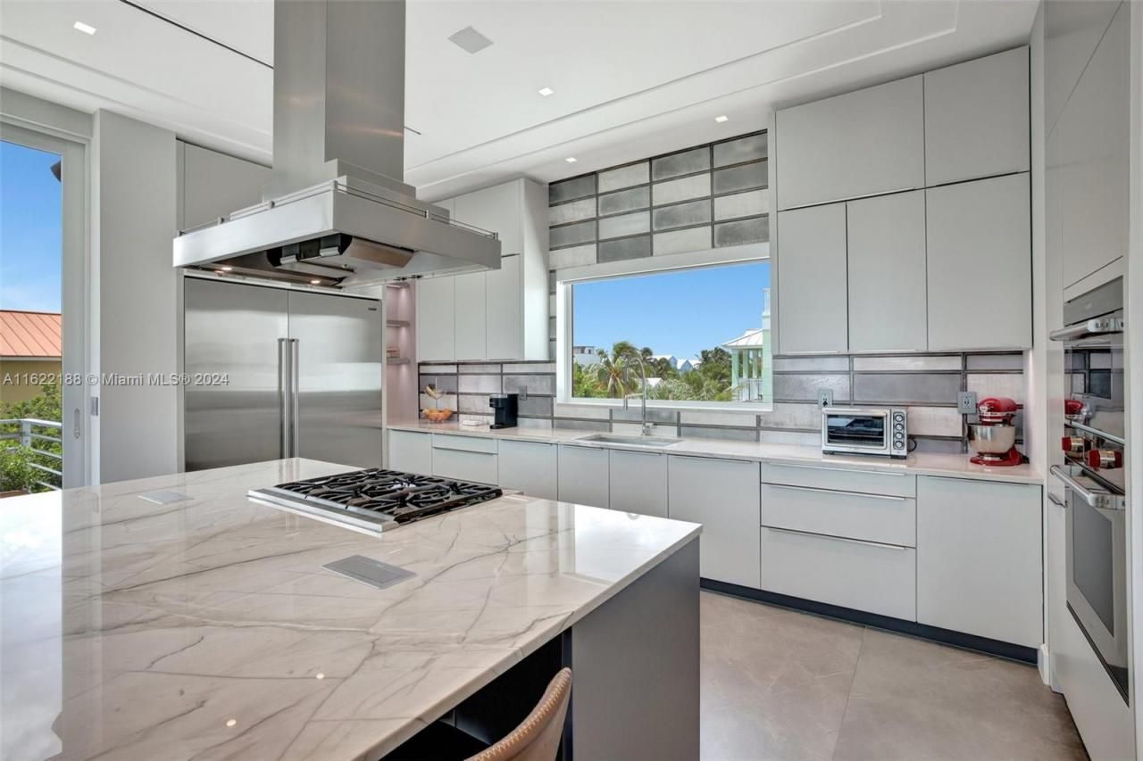 305 Oak St, Hollywood, FL 33019 Photo