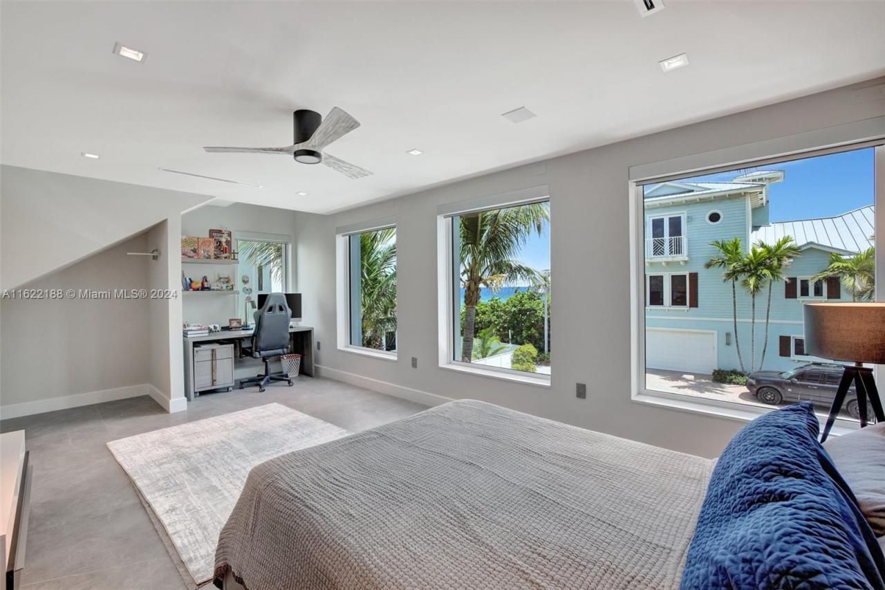 305 Oak St, Hollywood, FL 33019 Photo