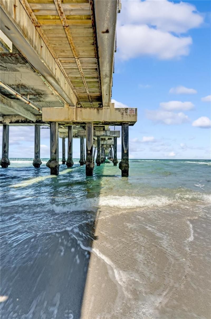 305 Oak St, Hollywood, FL 33019 Photo