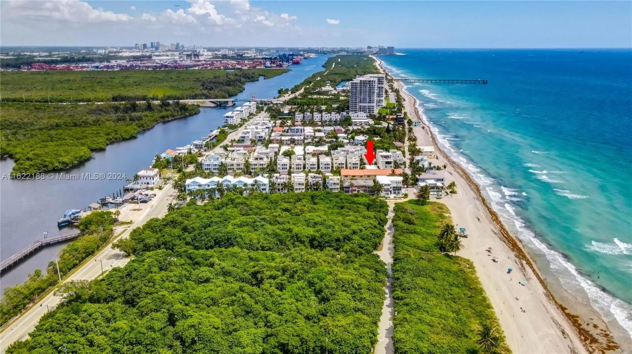 305 Oak St, Hollywood, FL 33019 Photo