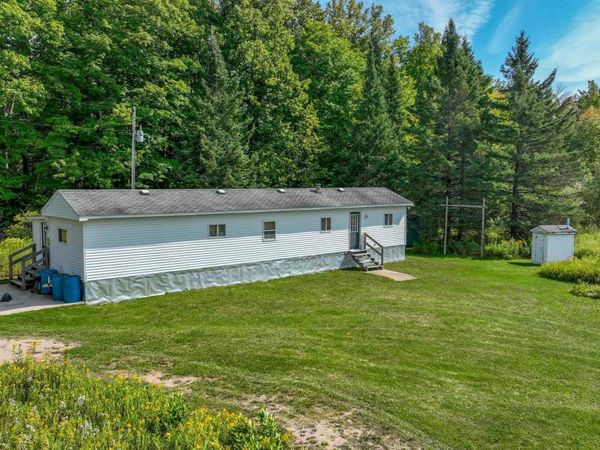 4889 E Maple Ridge 37th Road, Maple Ridge Twp, MI 49880