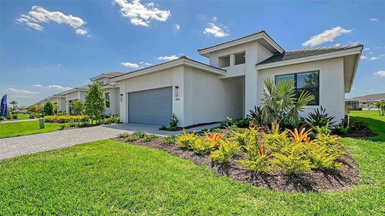 4910 Carova Way, Lakewood Ranch, FL 34211 Photo