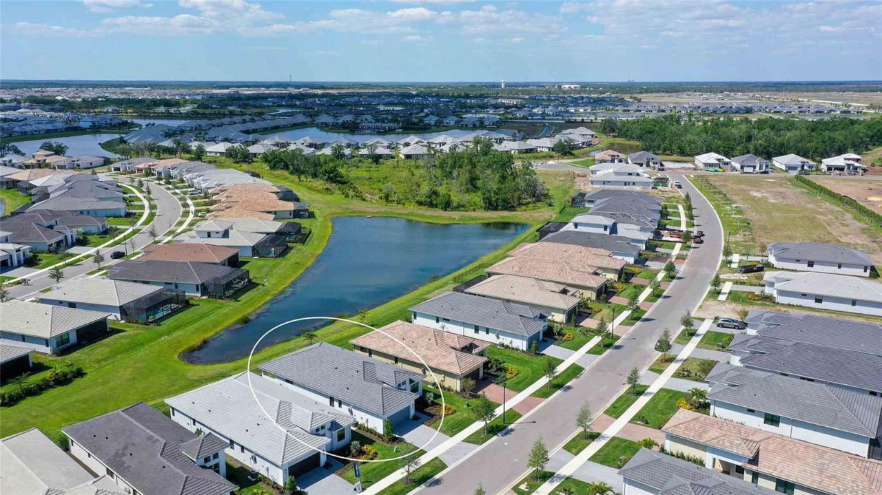 4910 Carova Way, Lakewood Ranch, FL 34211 Photo